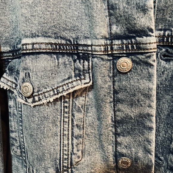 DENIM BASIC CLASSIC JACKET NWOT - Picture 6 of 10